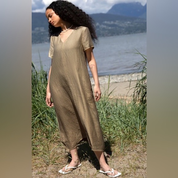 Oak + Fort textured t-shirt dress - Picture 3 of 7